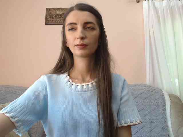 ella-myst webcam