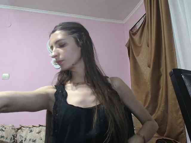 ella-myst webcam