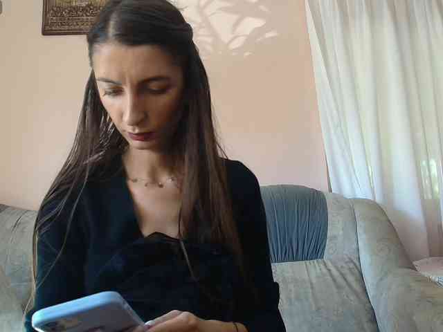 ella-myst webcam