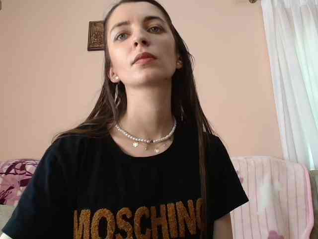 ella-myst webcam