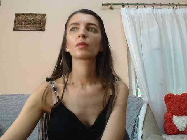 ella-myst webcam