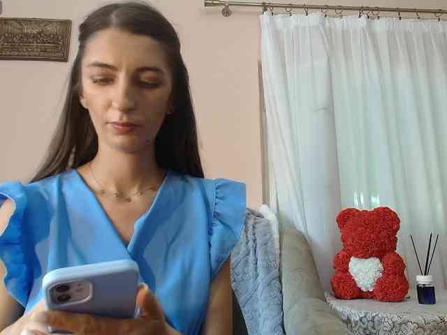 ella-myst webcam