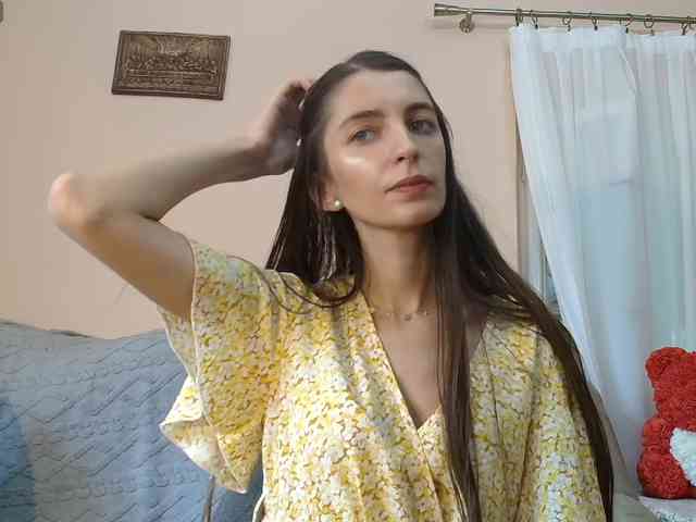 ella-myst webcam