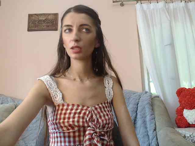 ella-myst webcam