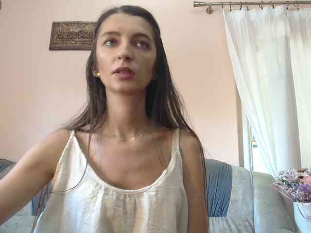 ella-myst webcam
