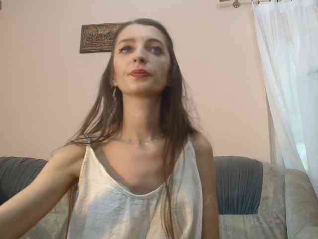 ella-myst webcam