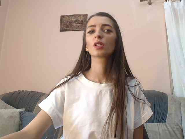 ella-myst webcam