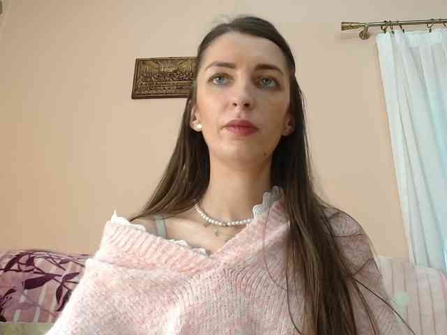 ella-myst webcam