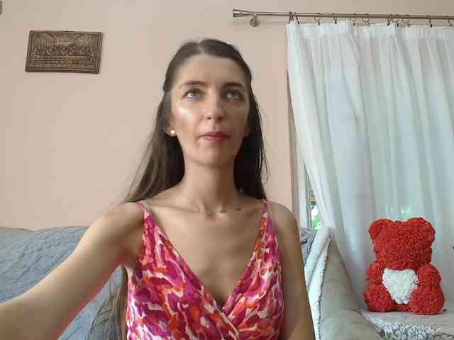 ella-myst webcam
