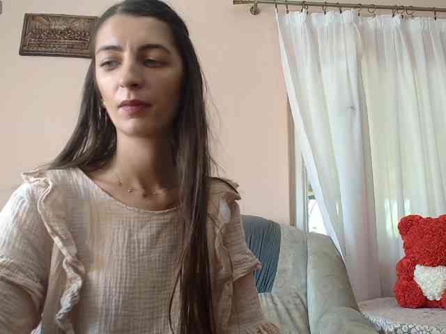 ella-myst webcam