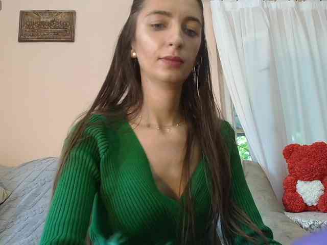ella-myst webcam