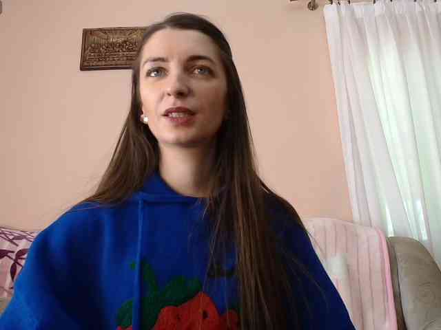 ella-myst webcam