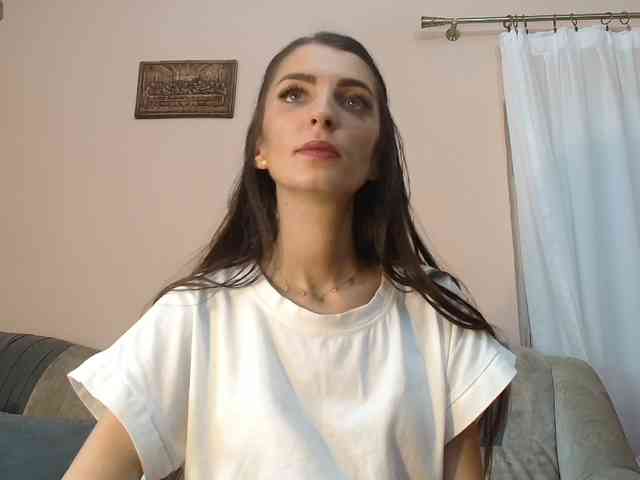 ella-myst webcam