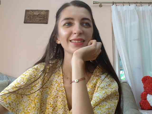 ella-myst webcam