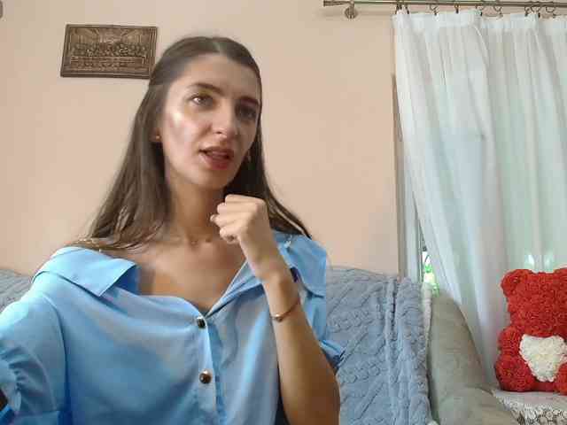 ella-myst webcam