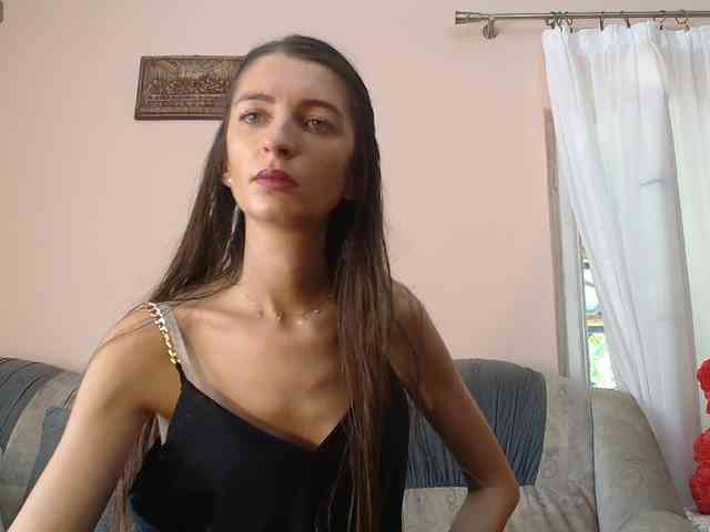 ella-myst webcam