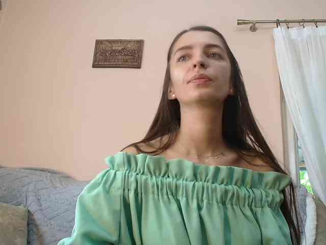 ella-myst webcam