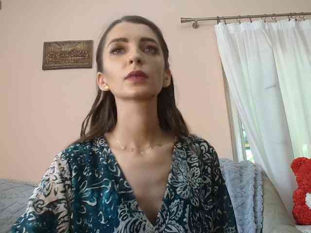 ella-myst webcam