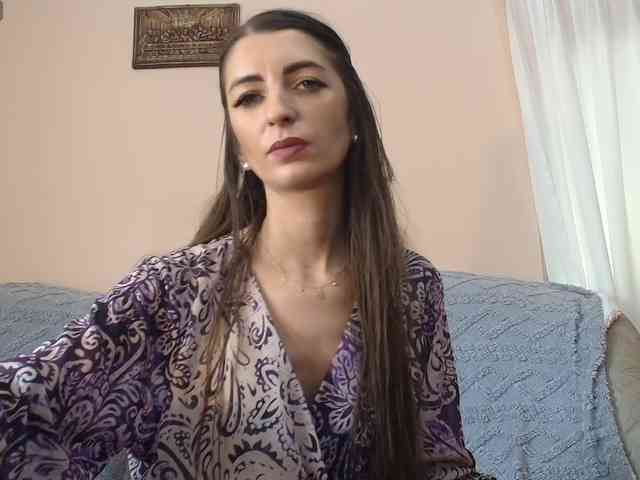 ella-myst webcam