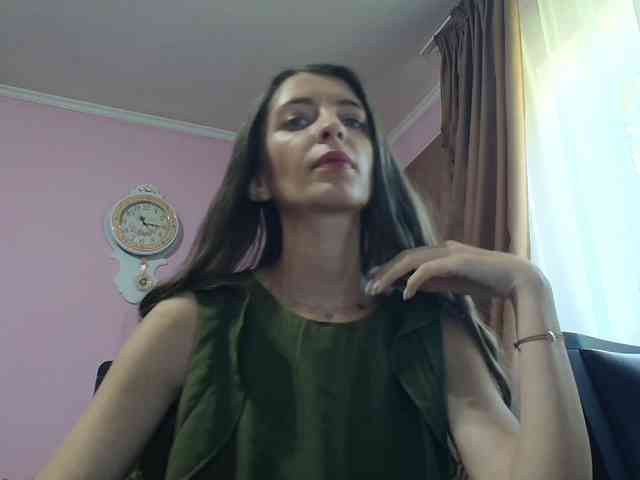 ella-myst webcam