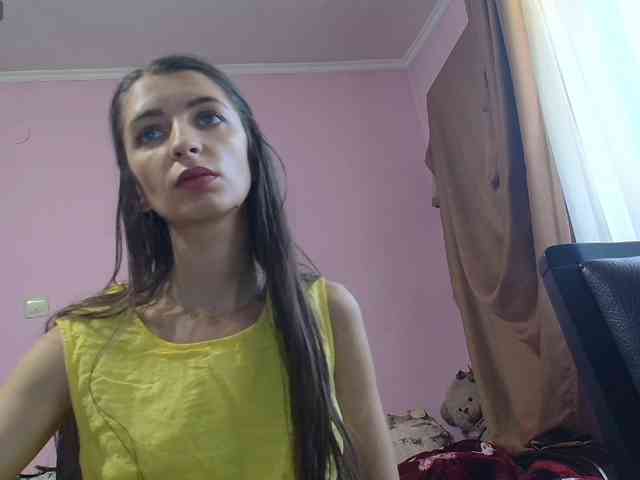 ella-myst webcam