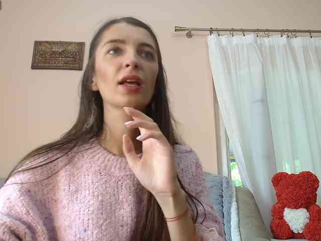 ella-myst webcam
