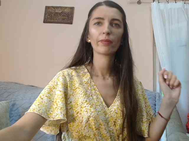 ella-myst webcam