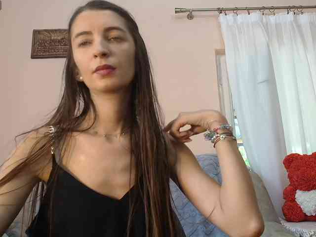 ella-myst webcam