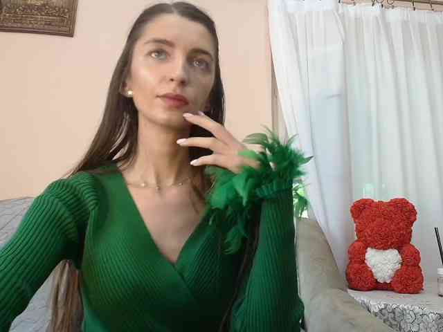 ella-myst webcam