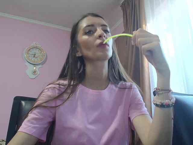ella-myst webcam