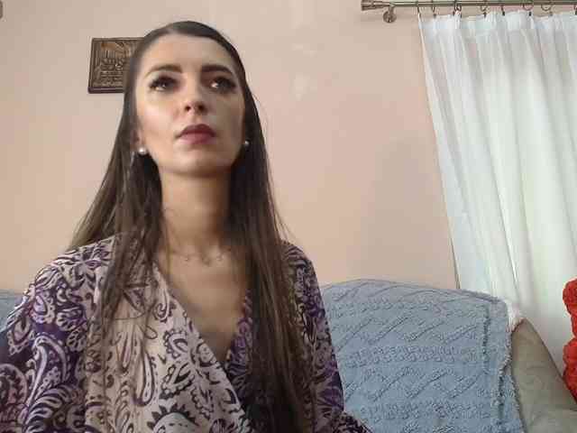 ella-myst webcam