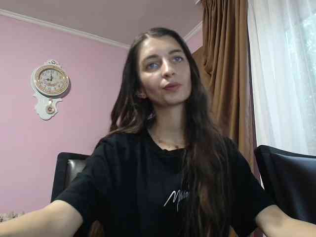 ella-myst webcam