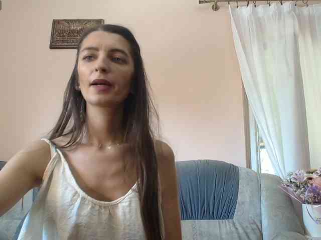 ella-myst webcam