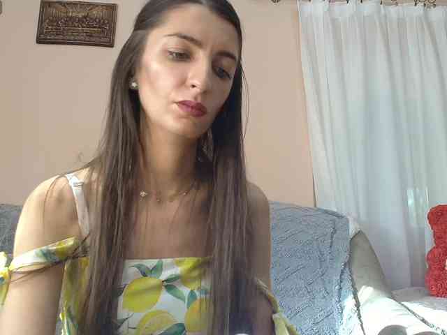 ella-myst webcam