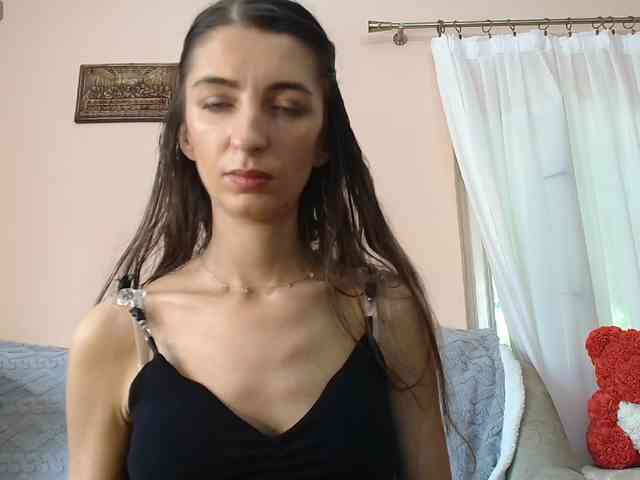 ella-myst webcam