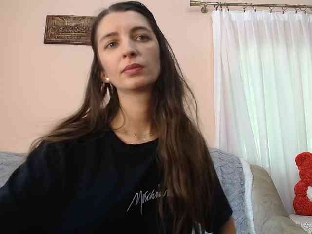 ella-myst webcam