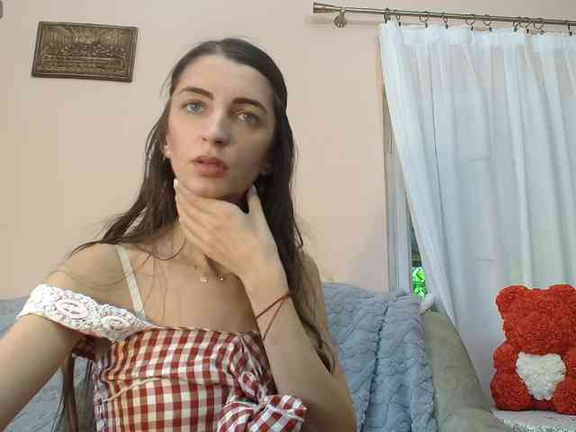 Modelo: ella-myst