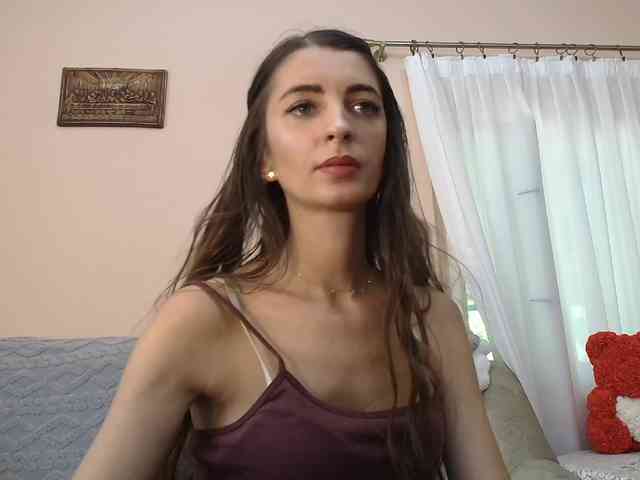ella-myst webcam