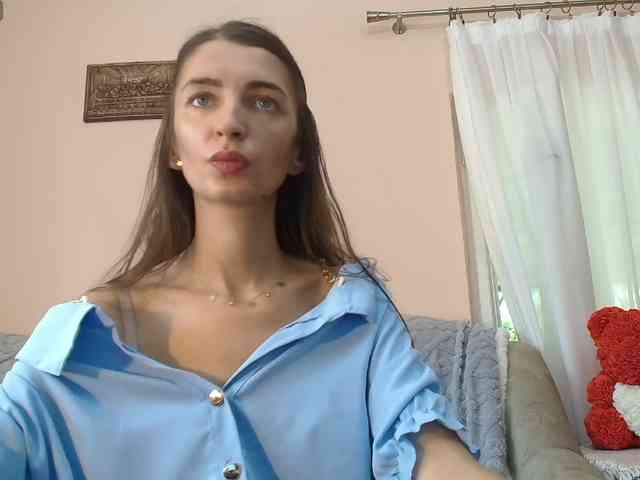 ella-myst webcam