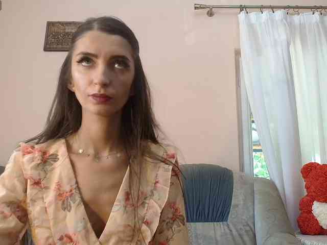 ella-myst webcam