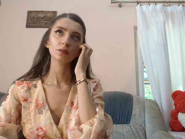 ella-myst webcam