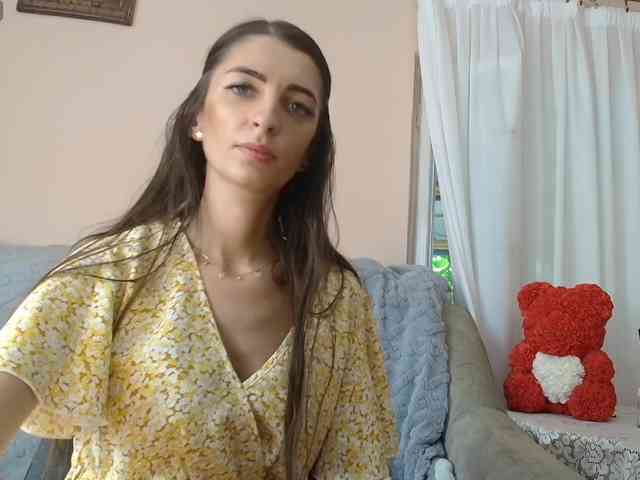 ella-myst webcam