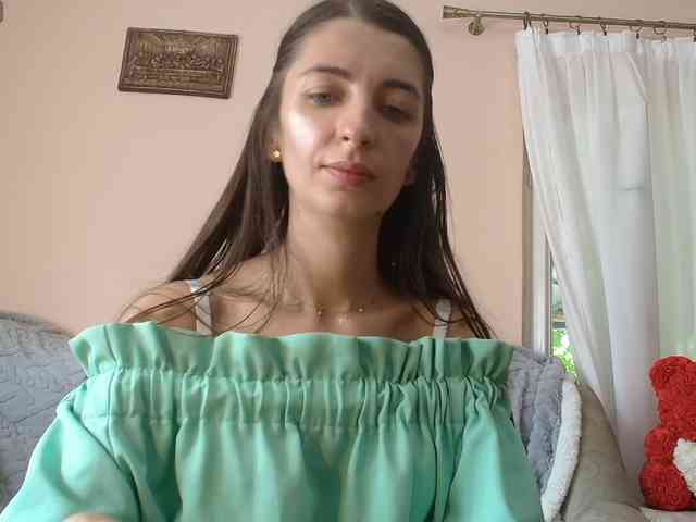 ella-myst webcam