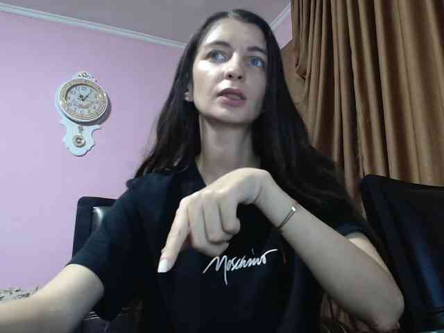 ella-myst webcam