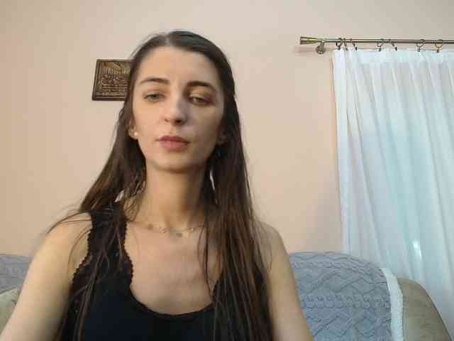 ella-myst webcam