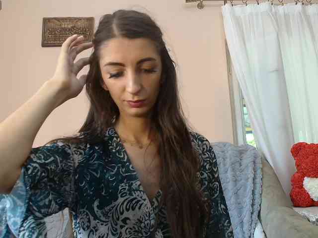 ella-myst webcam