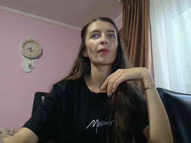 ella-myst webcam
