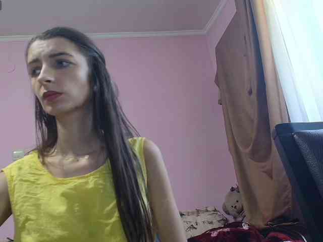 ella-myst webcam