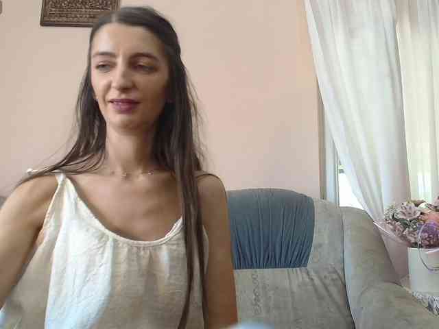 ella-myst webcam