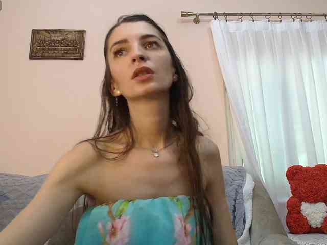 ella-myst webcam